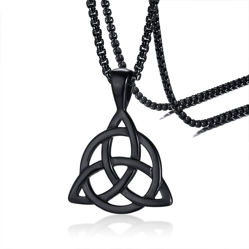 Colar preto irlandês triquetra